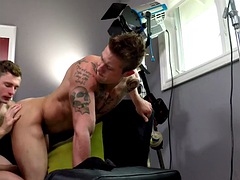 素人, アナル, 舐める尻, フェラチオ, 彼氏, ゲイ, 手コキする, タトゥー