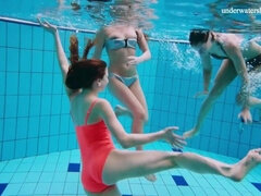 18 años, Morena, Hd, Lesbiana, Desnudo, Público, Trio, Bajo el agua