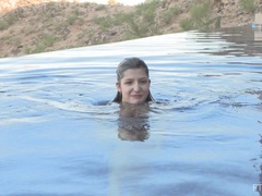 Анальный секс, Платье, Фут фетиш, Массаж, Мастурбация, Оргазм, Соло, Игрушки