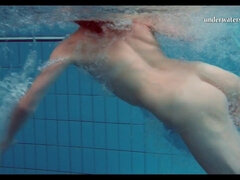 Grosse titten, Bikini, Frau, Pool, Russisch, Dusche, Solo, Jungendliche (18+)