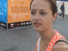 Sucer une bite, Mignonne, En levrette, Léchez, Rasée, Adolescente, Serré, Nénés