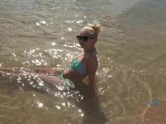 Leie, Bikini, Blondine, Orgasmus, Zierlich, Dürr, Titten, Vibrator