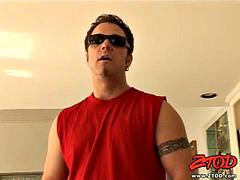 Tussi, Grosser schwanz, Grosse titten, Blasen, Braunhaarige, Hardcore, Titten