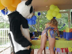 Gros seins, Plantureuse, Robe, Talons, Mère que j'aimerais baiser, Maman, Fête, Chatte