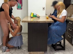 素人, アナル, 茶髪の, バック, 家族, 自家製, スカート, ティーン