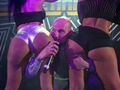 お尻, 美女, 茶髪の, ダンス, ハードコア, Hd, タトゥー, 三人