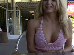 Verrückt, Hausfrau, Mutti, Titten