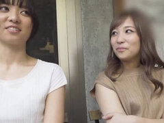 アジア人, フェラチオ, バック, 指いじり, 手コキする, ハードコア, 淫乱熟女, オッパイの