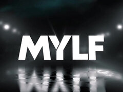 Grosse titten, Blondine, Vollbusig, Spermaladung, Kehlenfick, Handjob, Milf, Titten