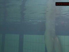Amateur, Tetas grandes, Morena, Hembra, Hd, Piscina, Ruso, Bajo el agua