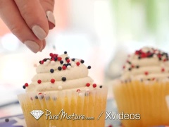 Sucer une bite, Plantureuse, Éjaculation interne, Queue, Hard, Hd, Mature, Mère que j'aimerais baiser