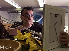 Большие сиськи, Брюнетки, Постарше, Милф, Польки, Киски, Наездница, Чулки