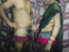 Gros cul, Grosse bite, Bisexuelle, Sucer une bite, Femme couguar, Fait maison, Indienne