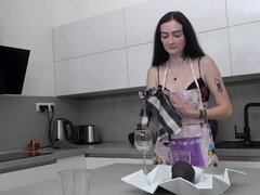 18, 美女, デカパイ, カップル, フェティッシュ, メイド, 淫乱熟女, 三人