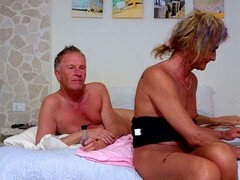 お尻, 舐める尻, 舞台裏, イギリス人, 彼女, 熟年, ハメ撮り, シーメール