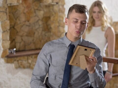 Большая жопа, Большой член, Блондинки, Минет, Собачьи, Огромные размеры, В офисе, Сиськи