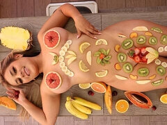 Grosser arsch, Grosser schwanz, Grosse titten, Blondine, Blasen, Küche, Milf, Öffentlich