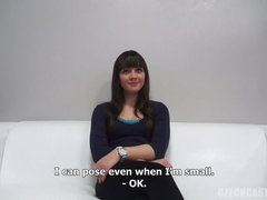 Brunette brune, Tchèque