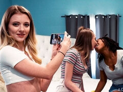 Groep, Interraciaal, Zoenen, Likken, Kut duiken, Mager, Strippen, Trio