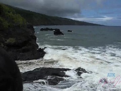 Playa, Mamada, Penetracion con dedos, Despelote, Orgasmo, Pov, Voyeur, Mojado