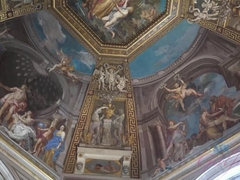 Брюнетки, Классика, Платье, Эксгибиционист, На публике, Киски, Бритые, Сиськи