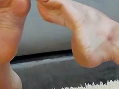 Brunette brune, Dingue, Fétiche, Solo