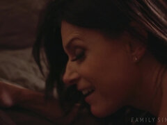 Cul, Chambre à dormir, Noire, Sucer une bite, Famille, Chatte, Espionne, Belle mère