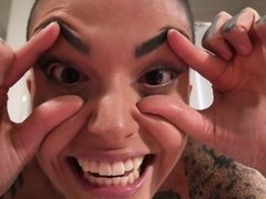 Culo grande, Mamada, Fetiche, Esperma, Tatuaje, Adolescente, Trio, Tetas