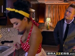 Peta Jensen & Bill Bailey - My Ho is a naughty 18-year-old with a thirst for rough action!