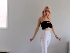 Enthousiasteling, Blond, Naakt, Klein, Softcore pornografie, Alleen, Tweelingen, Webcamera