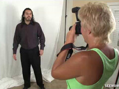 18, フェラチオ, イく瞬間, 手コキする, オナニー, 熟年, 公共, フェラする