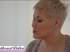 Grosse titten, Süss, Hd, Lecken, Natürlichen titten, Orgasmus, Stiefmutter, Nass