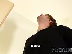 フェラチオ, 茶髪の, エロ熟女, 熟年, 母, オマンコ, ストッキング, 三人