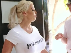 Blondine, Blasen, Milf, Milch, Pornostars