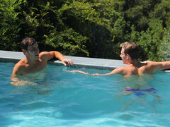 Homo, Buiten