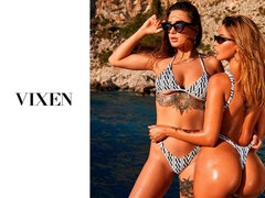 Grote lul, Grote mammen, Pijpbeurt, Vriendje, Hondjeshouding, 1 man 2 vrouwen, Natuurlijke tieten, Mager