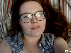 Amateur, Gordita, Penetracion con dedos, Gafas, Casero, Pelirrojo, Puta, Fumando