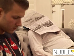 Gros seins, Tir de sperme, En levrette, Faciale, Orgasme, Chevaucher, Rasée, Nénés