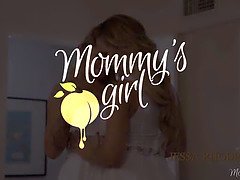 ブロンド, 指いじり, Hd, キス, なめる, 淫乱熟女, 母, オマンコ