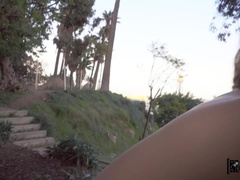 Leie, Blondine, Hundestellung, Aufs gesicht abspritzen, Natürlichen titten, Im freien, Piercing, Pov