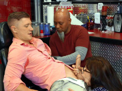 Минет, Брюнетки, В одежде, Очки, Лизание, Сосущие, Молоденькие