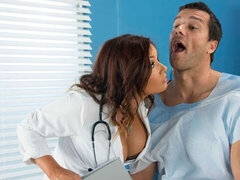 Большая жопа, Член, Доктор, Лизание, Киски, Бритые, Чулки, Униформа