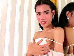 Busty sensual she-creature Mia drains her manhood