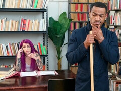 お尻, デカ尻, 黒人, バック, 異人種間, ストリッピング, タトゥー, ティーン