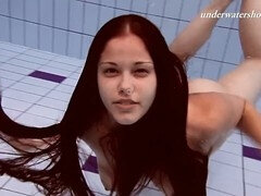 Incroyable, Gros cul, Petite amie, Nue  à poil, Piscine, Russe, Adolescente, Sous marin