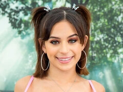 Bruinharig, Schattig, Vingeren, Masturbatie, Alleen, Strippen, Tiener, Speelgoed