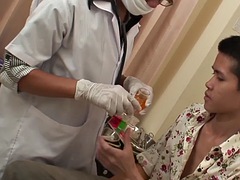 Asiatique, Sucer une bite, Couple, Médecin, Homosexuelle, Maigrichonne, Uniforme