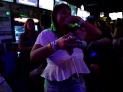 Exhib, Nue  à poil, Nue, Fête, Chatte, Pute, Nénés, Catch