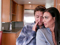 Reusachtig, Masturbatie, Stiefmoeder