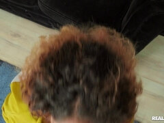 Schwarz, Braunhaarige, Hundestellung, Europäisch, Freundin, Jeans, Hintern versohlen, Tätowierung